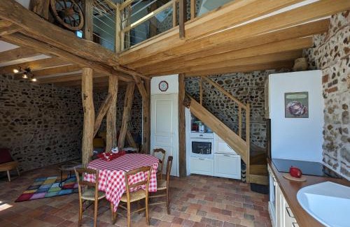 Bonnee Casa | Chaleureux Gîte avec Terrasse à Proximité de la Loire et des Sites Touristiques - FR-1-590-433