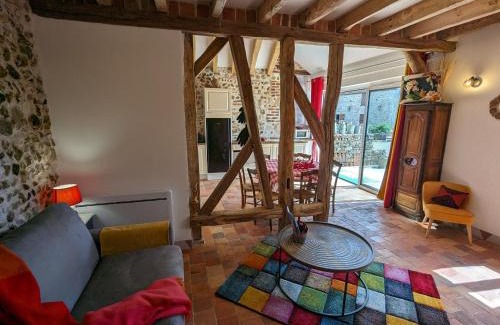 Bonnee Casa | Chaleureux Gîte avec Terrasse à Proximité de la Loire et des Sites Touristiques - FR-1-590-433