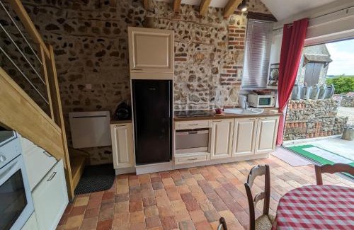 Bonnee Casa | Chaleureux Gîte avec Terrasse à Proximité de la Loire et des Sites Touristiques - FR-1-590-433