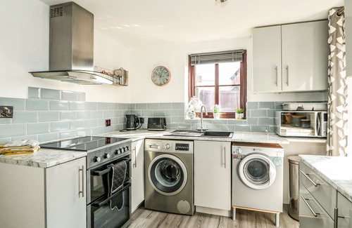 Methwold Cabaña | CHALK COTTAGE, pet friendly, character holiday cottage in Feltwell