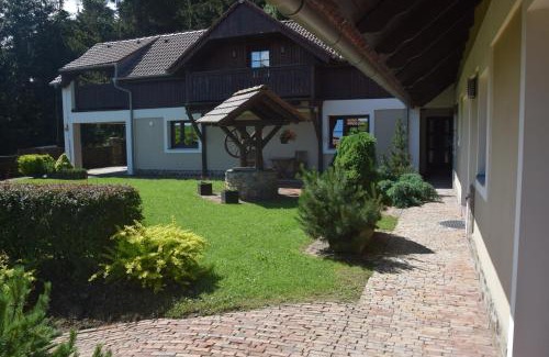 Kamenice nad Lipou Apartamento | Chalupa U Ptáčků