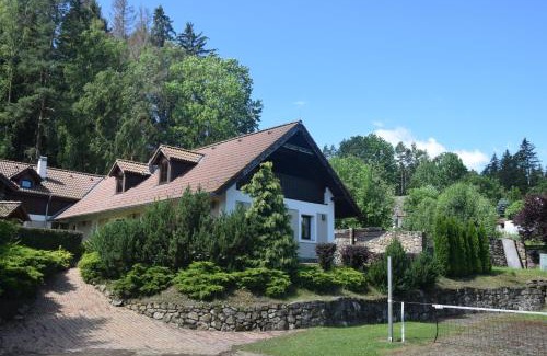 Kamenice nad Lipou Apartamento | Chalupa U Ptáčků