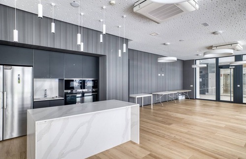 Chamberi Apartamento | Chamberí 3BR+Gym & Pool, in the Business District