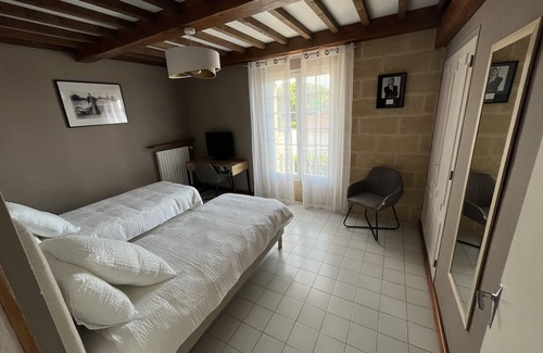 Saint-Quentin-la-Poterie Cama Y Desayuno | Chambre d'Hôtes Sean Connery: a chic and bohemian atmosphere near Uzès
