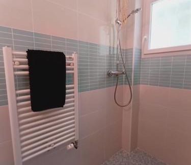 Fontanil-Cornillon Casa | Chambre à louer 15mnn de Grenoble-salle de bain privée-WIFI gratuit