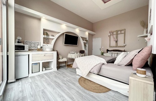 Louches Cama Y Desayuno | Chambre avec spa, piscine et sauna privatif