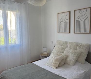 Etival-les-le-Mans Casa | Chambre chez l habitant proche circuit des 24h