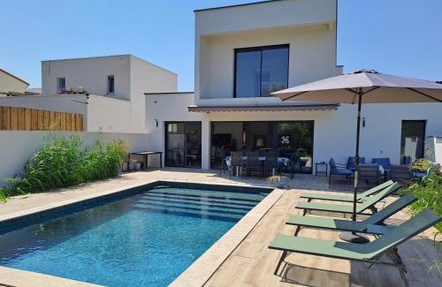 Marsillargues Casa | Chambre chez l'habitant dans Villa d'architecte avec Piscine chauffée