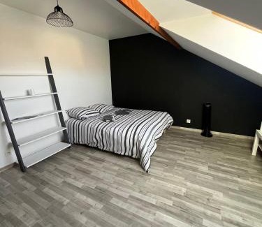 Laigne-en-Belin Cama Y Desayuno | Chambre circuit des 24 heures