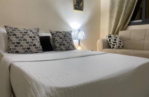Ngor Casa | Chambre climatisée , wifi , serviettes, café ou thé offert