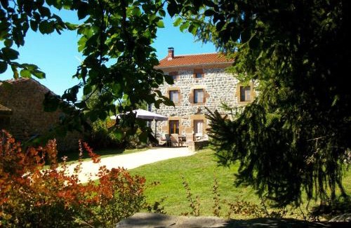 Saint-Privat-d'Allier Cama Y Desayuno | Chambre cosy avec bien-être, parking, wifi - Au cœur de l'Auvergne - FR-1-582-506