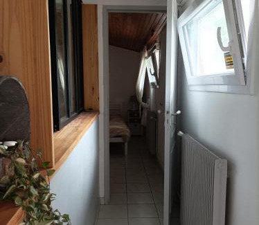 Merignac Casa | Chambre cosy et salle d'eau dans maison Mérignac Arlac