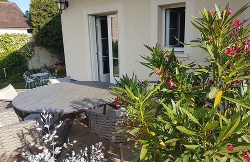 Montigny-sur-Loing Casa | Chambre D'hôte La Montignonne