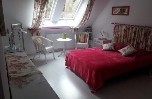 Coulaines Cama Y Desayuno | Chambre d'hôte avec piscine couverte