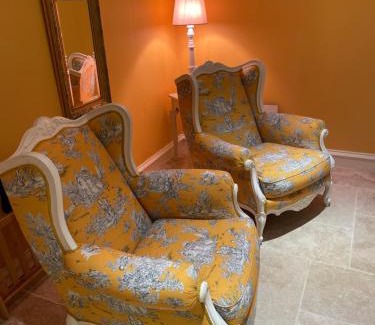 Euzet-les-Bains Cama Y Desayuno | Chambre d'Hôte Couguiolet - avec piscine