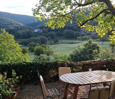 Mialet Cama Y Desayuno | Chambre d'Hôte dans MAS proche Anduze Cévennes avec piscine