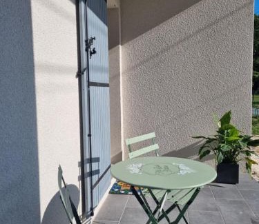 Preignac Casa | Chambre d'hôte reposante fluent in English