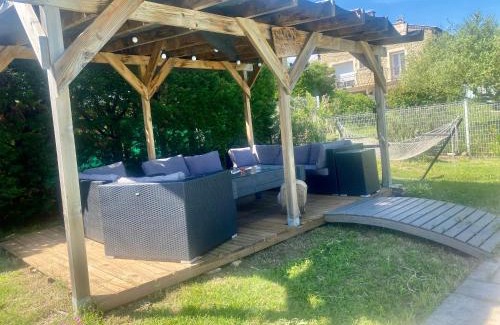Alba-la-Romaine Casa | Chambre d'hôtes 2p, gestion libre, espace piscine partagé
