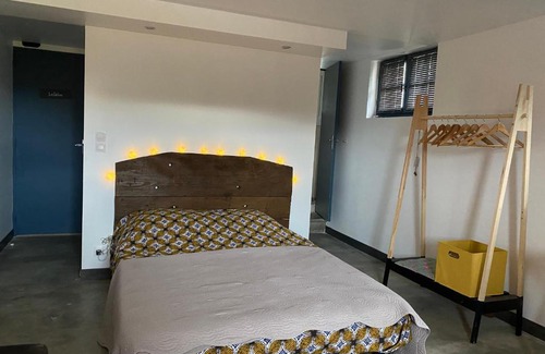Alba-la-Romaine Casa | Chambre d'hôtes 2p, gestion libre, espace piscine partagé