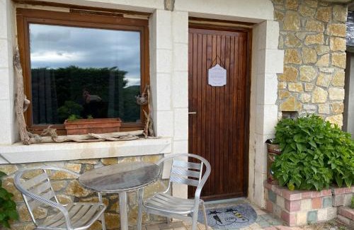 Alba-la-Romaine Casa | Chambre d'hôtes 2p, gestion libre, espace piscine partagé