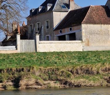 La Marche Cama Y Desayuno | Chambre d'hôtes "Au bord de Loire"