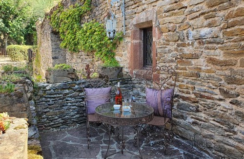 Belcastel Cama Y Desayuno | Chambre d'Hôtes au Château de Belcastel