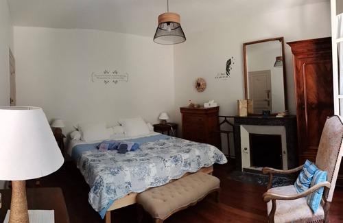 Troo Casa | Chambre D'hôtes de Charme Dans Village Troglodytique : La Chambre du Poète
