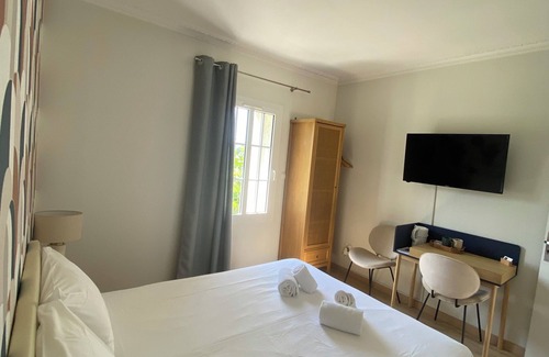 Moncaut Cama Y Desayuno | Chambre d'hôtes Gascogne with swimming pool at domaine de pouzergues near Agen