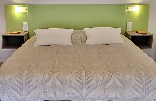 Beaufort Cama Y Desayuno | Chambre D'hôtes, La Maison Millésime, Chambre L'olivier, Salle de Douche Privée