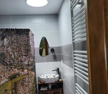 Banassac Cama Y Desayuno | Chambre d'hôtes Le Cascadou