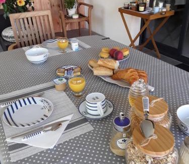 Mios Cama Y Desayuno | Chambre d'hôtes les Iris à Mios sur le Bassin d'Arcachon