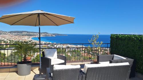 Fabron Cama Y Desayuno | Chambre d'hôtes vue imprenable mer