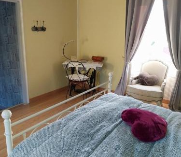 Avrille Cama Y Desayuno | Chambre d hote les frangins