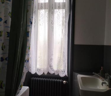 Airvault Casa | Chambre dans maison bourgeoise 1 personne