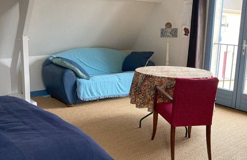 Houdan Casa | Chambre Dans Maison Individuelle Gare Paris Montparnasse en 50 Minutes