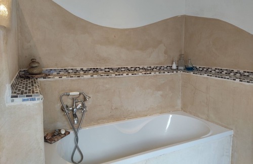 Moissac Cama Y Desayuno | Chambre des Bois - Ground floor - shared bathroom - 5 minutes from the center