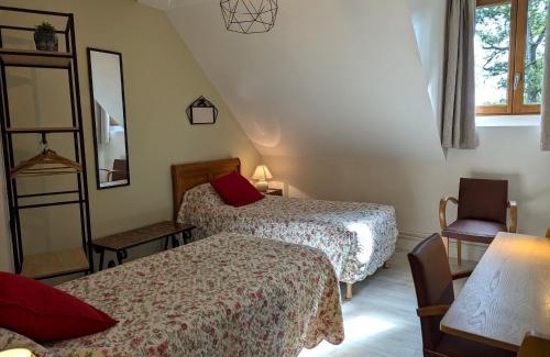 Ligny-le-Ribault Cama Y Desayuno | Chambre familiale avec Wi-Fi inclus, petit-déjeuner et espace convivial - FR-1-590-473