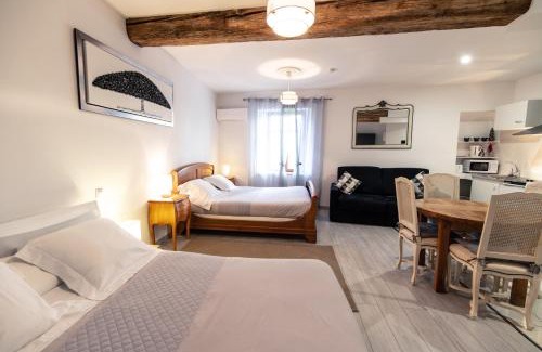 Centre Historique Apartamento | Chambre Familiale du Couvent