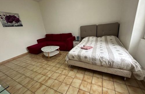 Montceau-les-Mines Casa | Chambre