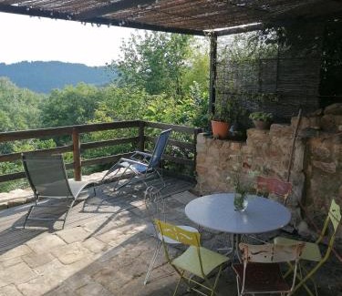 Saint-Etienne-de-Boulogne Cama Y Desayuno | chambre spacieuse avec sdb et terrasse privative