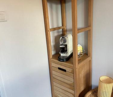 Villeneuve-les-Avignon Apartamento | Chambre indépendante Les Chênes