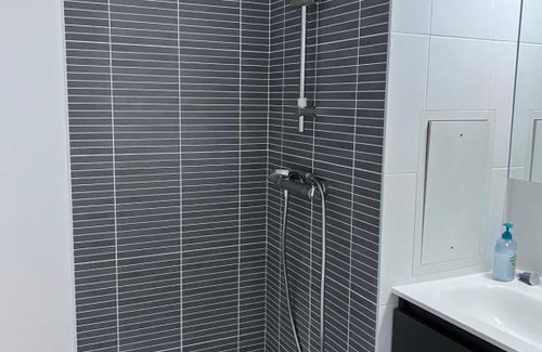 Sartrouville Casa | Chambre individuelle dans un appartement à 37 de champs élysées