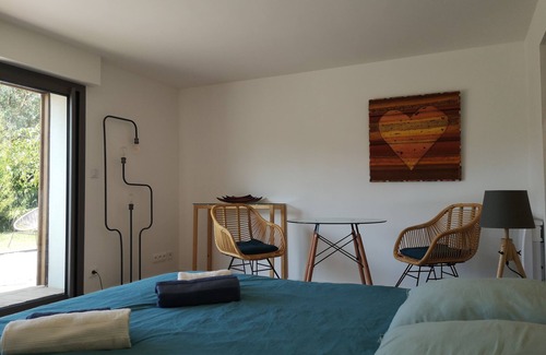 Soorts-Hossegor Cama Y Desayuno | Chambre La Centrale : private terrace -Heated swimming pool, 5mn from the beach