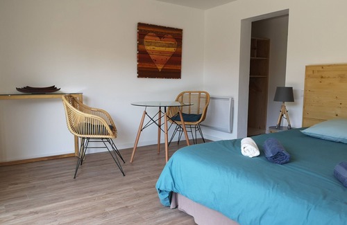 Soorts-Hossegor Cama Y Desayuno | Chambre La Centrale : private terrace -Heated swimming pool, 5mn from the beach