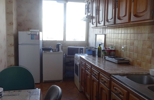 Chenevier-Demenitroux Apartamento | Chambre Meublée Dans Appartement au 11eme Etage Dans Immeuble de 17 Etages