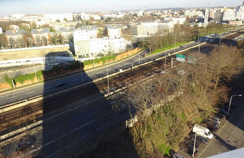 Chenevier-Demenitroux Apartamento | Chambre Meublée Dans Appartement au 11eme Etage Dans Immeuble de 17 Etages