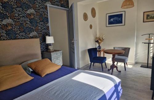Briare Cama Y Desayuno | Chambre PMR tout confort avec terrasse en bord de canal, animaux acceptés, proche centre-ville de Briare - FR-1-590-368
