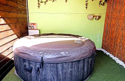 Saint-Andre Casa | Chambre privée 1 - Case créole Le Mistral,chez Kévin