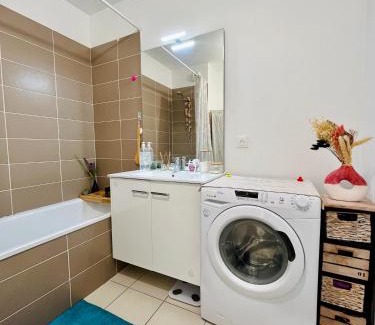 Venissieux Casa | Chambre Privée chez Yérima