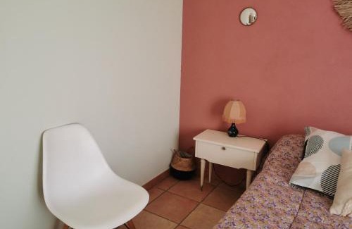 Millas Casa | Chambre privée cosy, salle de bain et terrasse